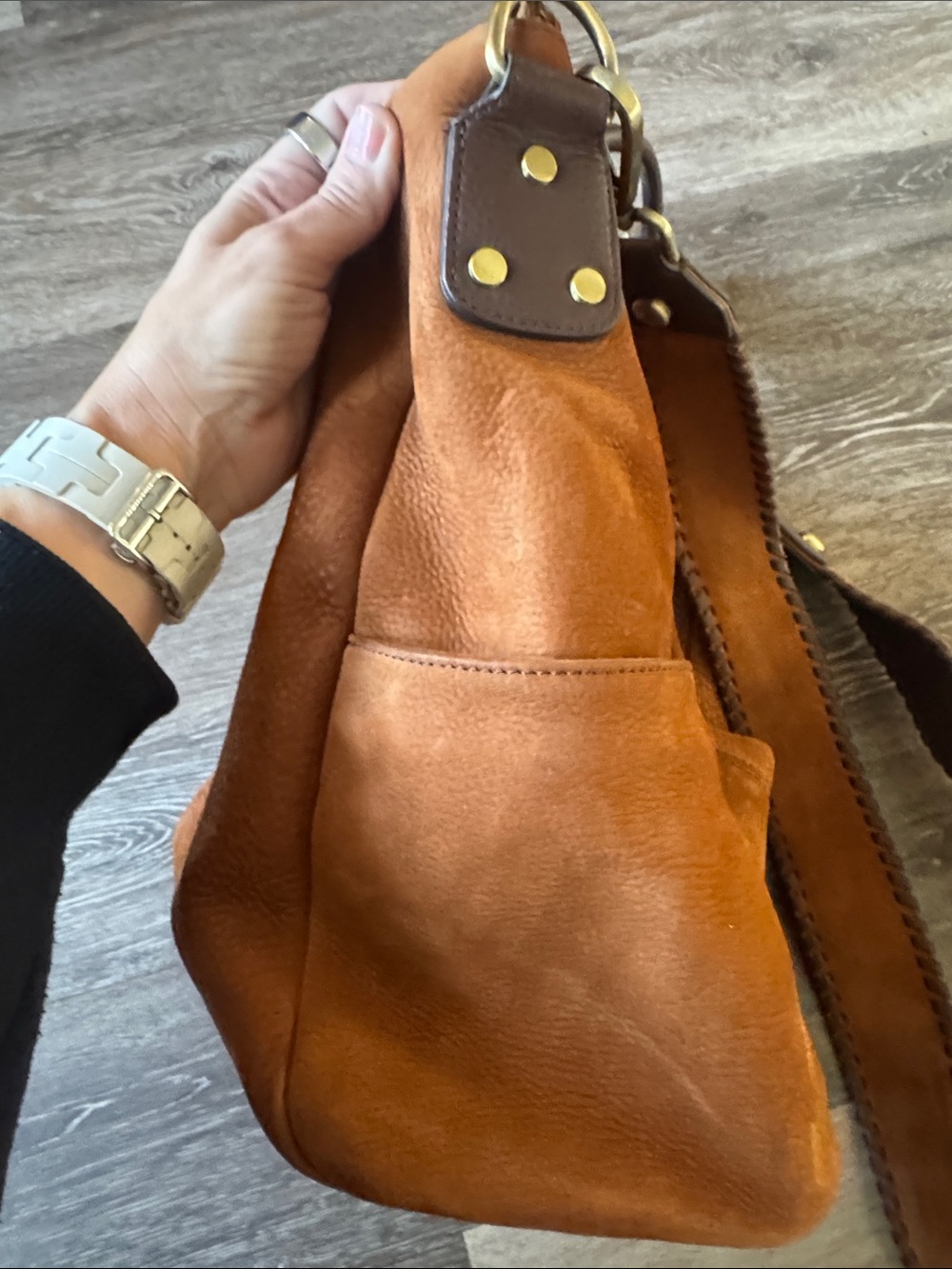 NWT HOBO Sheila Large Nubuk Hide Tobacco Bag - Picture 13 of 13